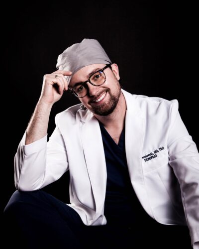 dr Piotr Drozdowski, chirurg plastyczny, przedstawienie osoby